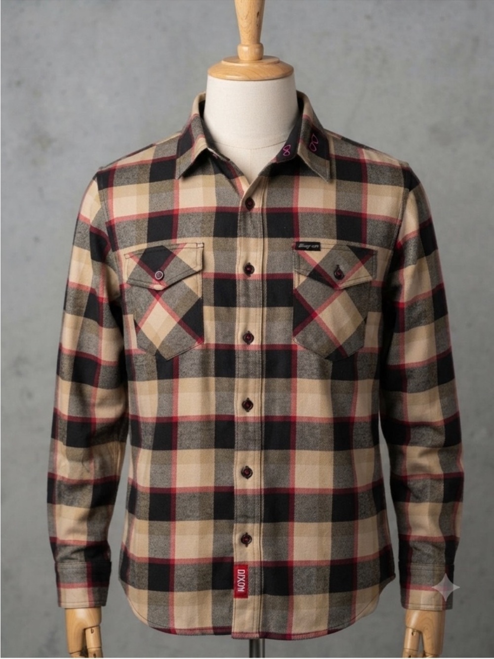 Dixxon Flannel Co. x Snap-on
Limited Edition Plaid Long Sleeve Shirt L Like New